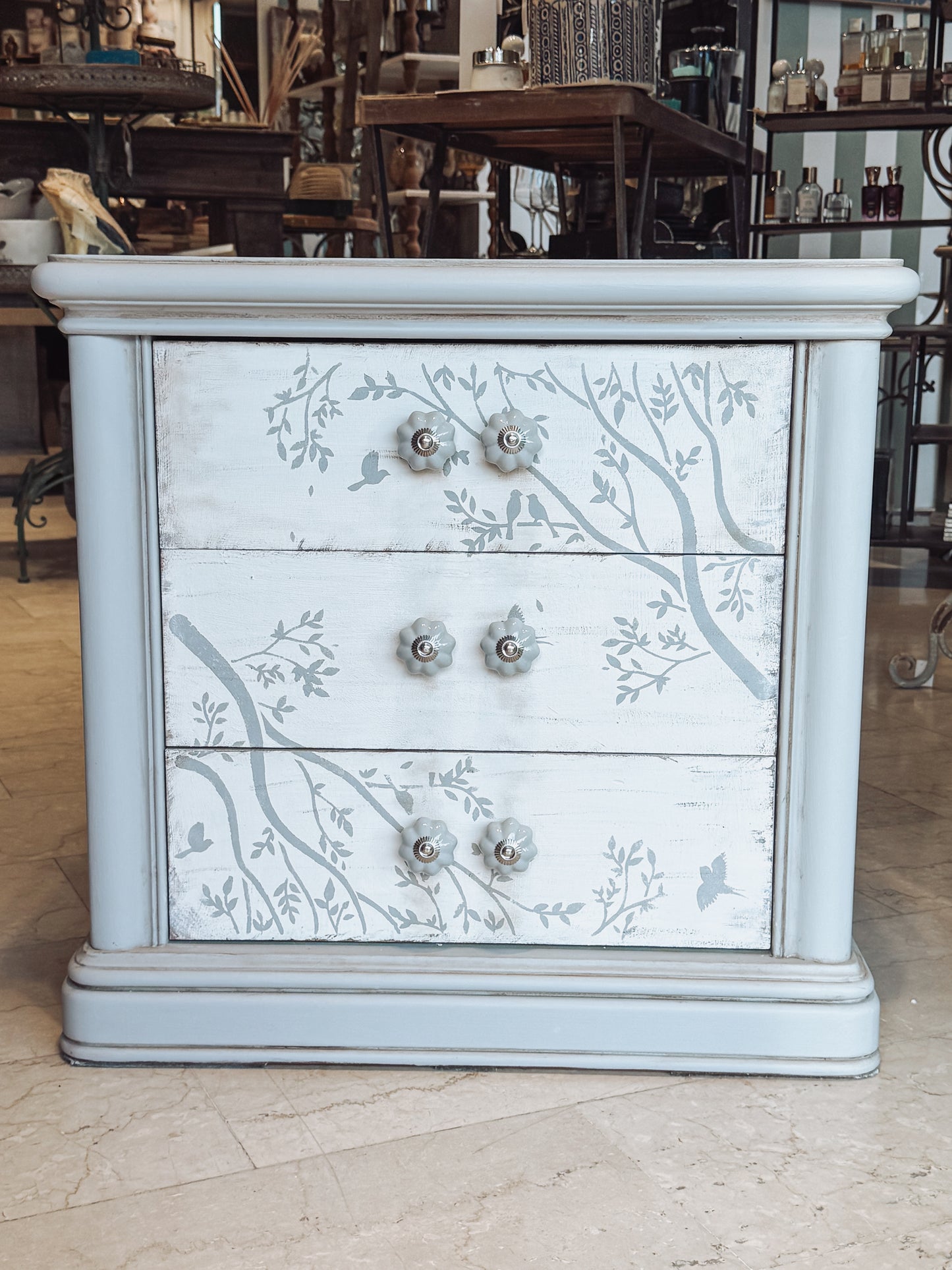 PEZZO UNICO - Piccolo comò Eden