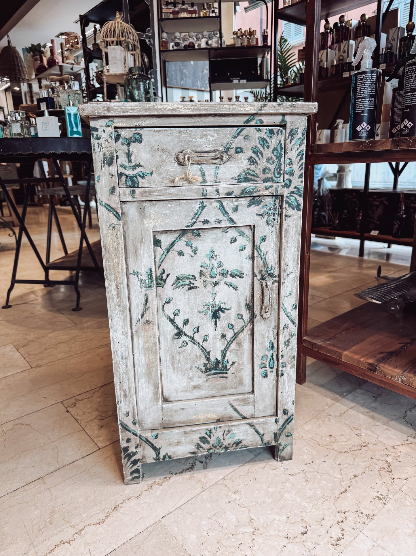 PEZZO UNICO - Mobiletto Nuovo Barocco