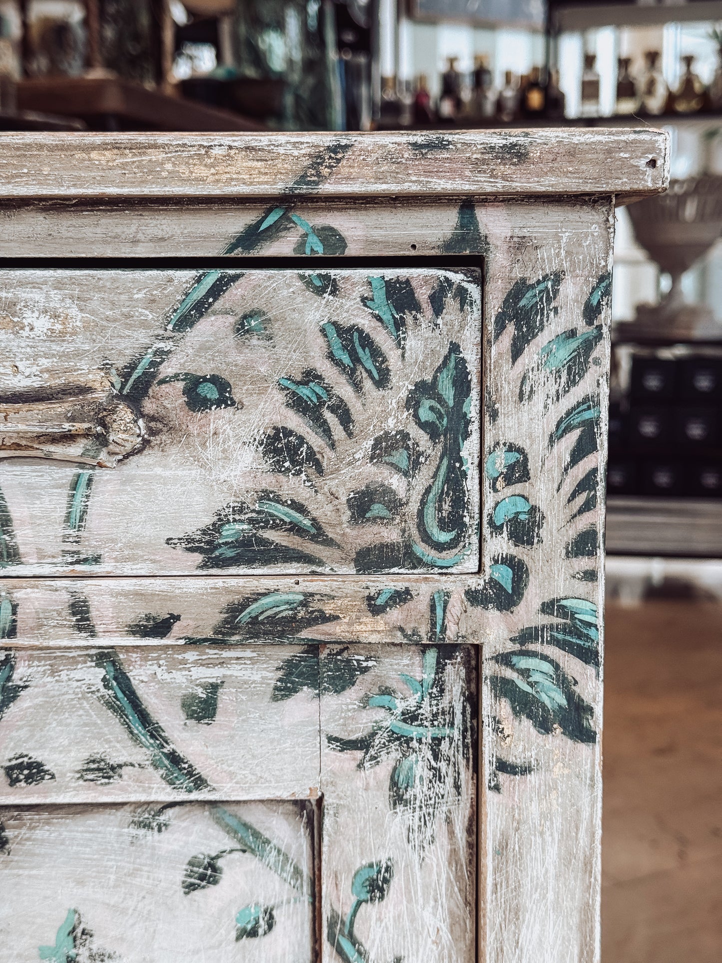 PEZZO UNICO - Mobiletto Nuovo Barocco